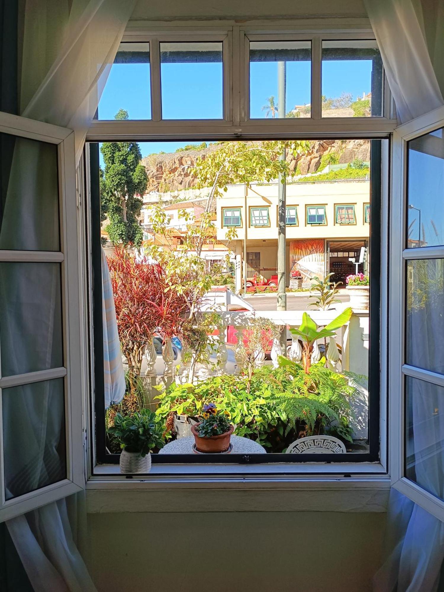Home & Flower - Private Bedrooms Funchal Cameră foto